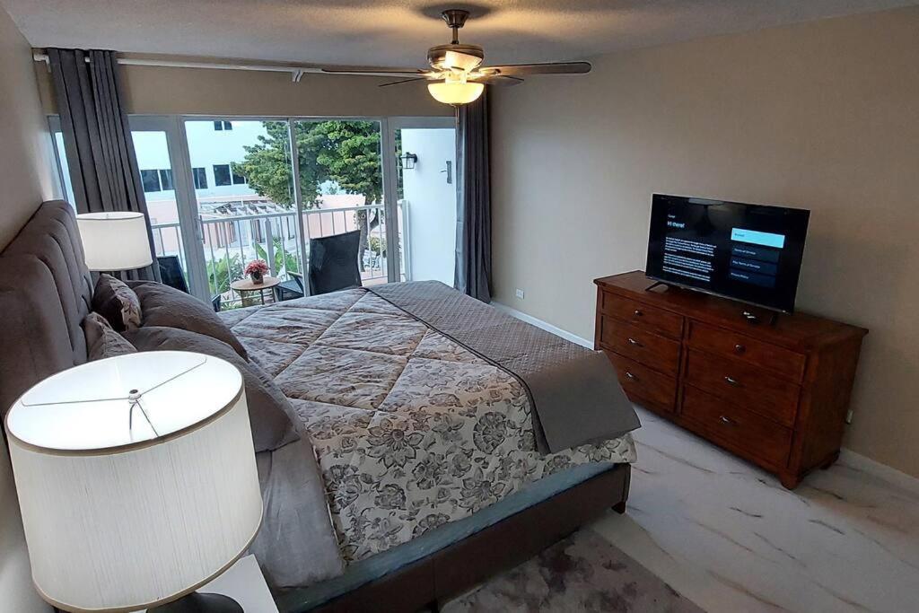 Nassau Harbour Cozy 2 Bedroom Condo Екстер'єр фото