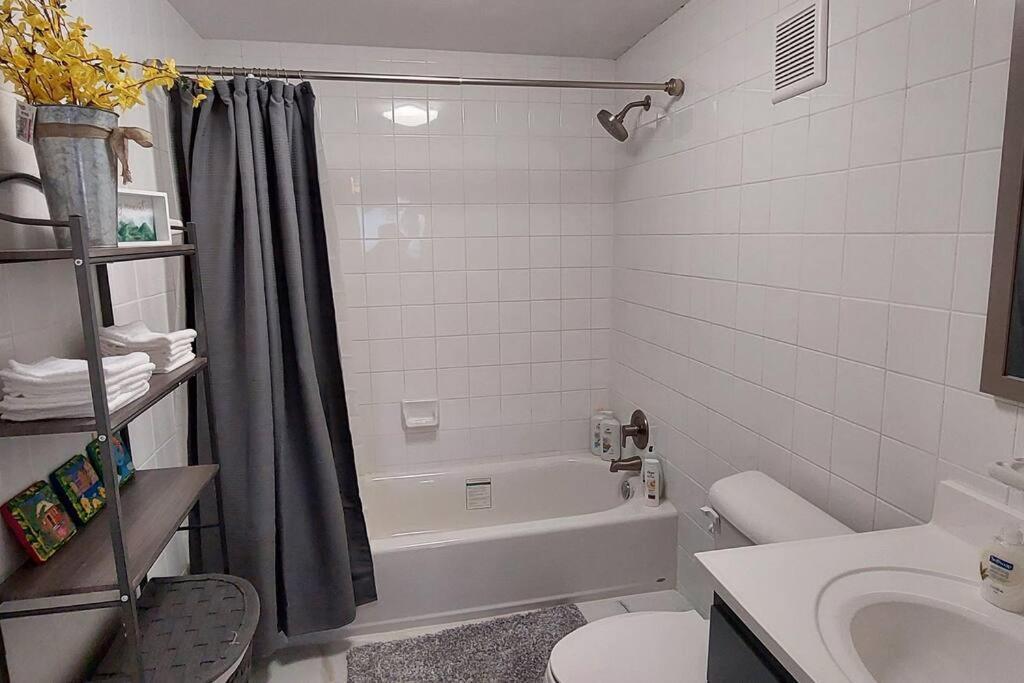 Nassau Harbour Cozy 2 Bedroom Condo Екстер'єр фото